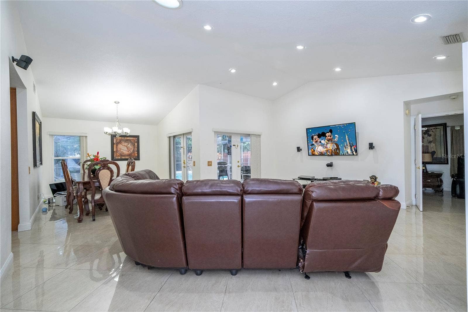 6013 CRYSTAL VIEW DRIVE, Orlando, FL 32819 6013 CRYSTAL VIEW DRIVE, Orlando, FL 32819