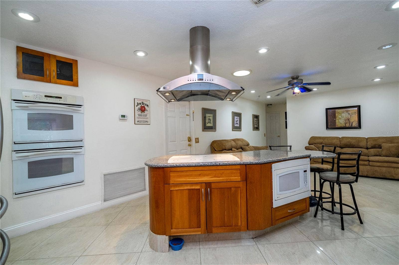 6013 CRYSTAL VIEW DRIVE, Orlando, FL 32819 6013 CRYSTAL VIEW DRIVE, Orlando, FL 32819