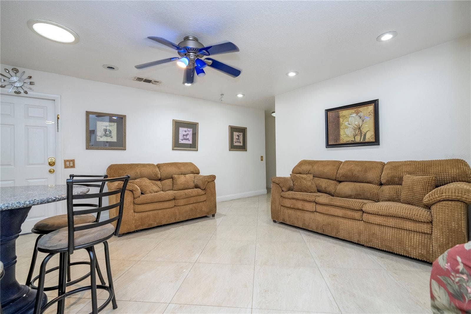 6013 CRYSTAL VIEW DRIVE, Orlando, FL 32819 6013 CRYSTAL VIEW DRIVE, Orlando, FL 32819