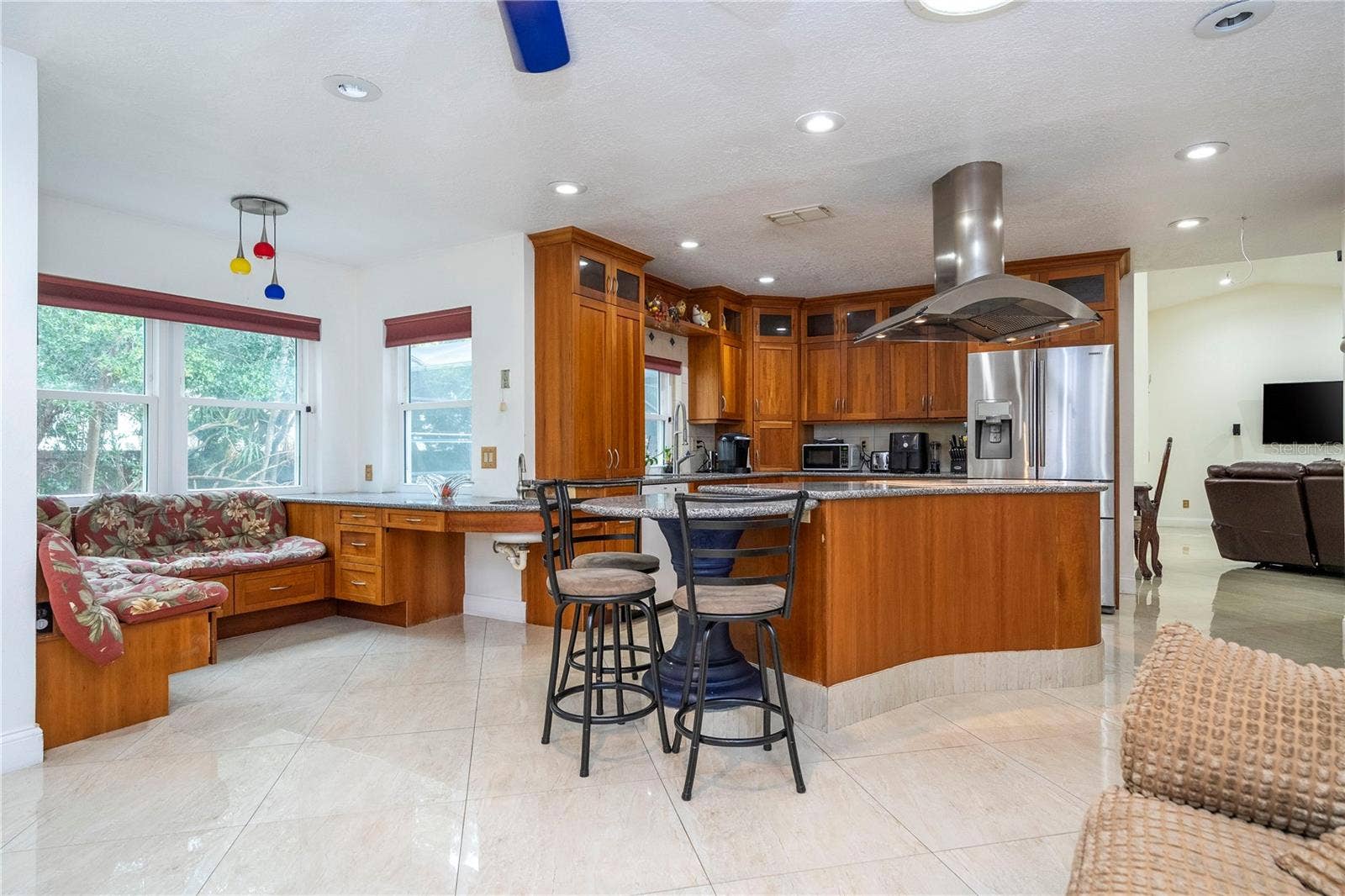 6013 CRYSTAL VIEW DRIVE, Orlando, FL 32819 6013 CRYSTAL VIEW DRIVE, Orlando, FL 32819