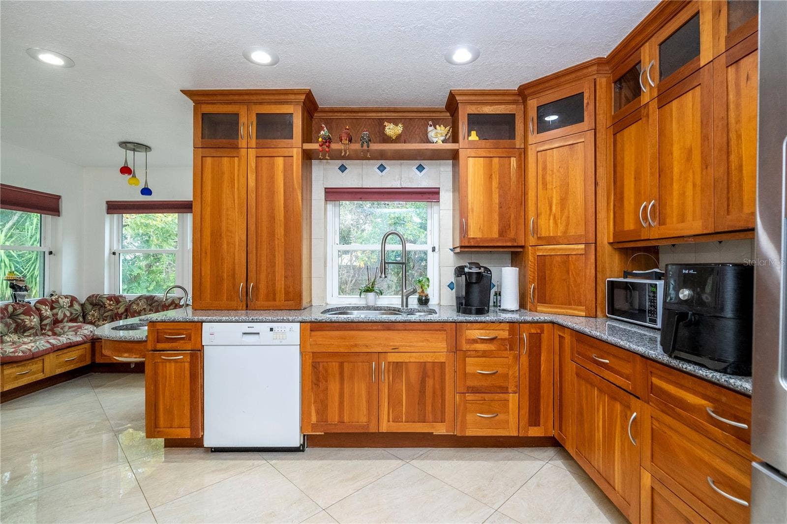 6013 CRYSTAL VIEW DRIVE, Orlando, FL 32819 6013 CRYSTAL VIEW DRIVE, Orlando, FL 32819