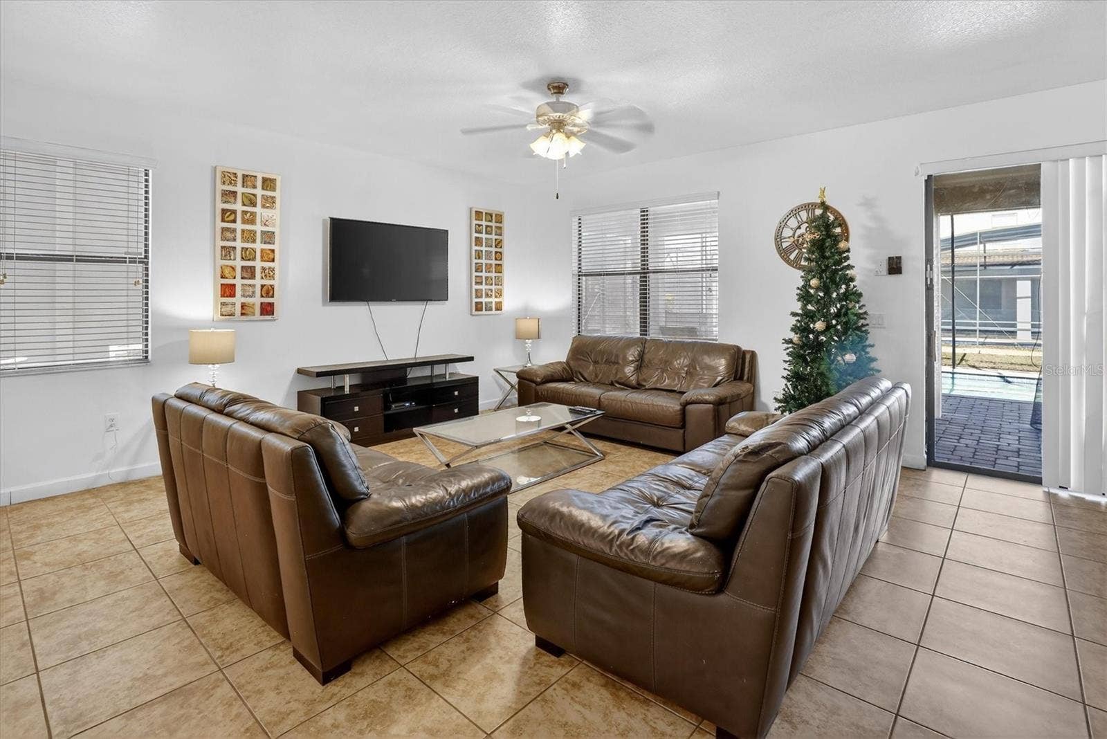 9107 EL CARO LANE, Davenport, FL 33896 9107 EL CARO LANE, Davenport, FL 33896