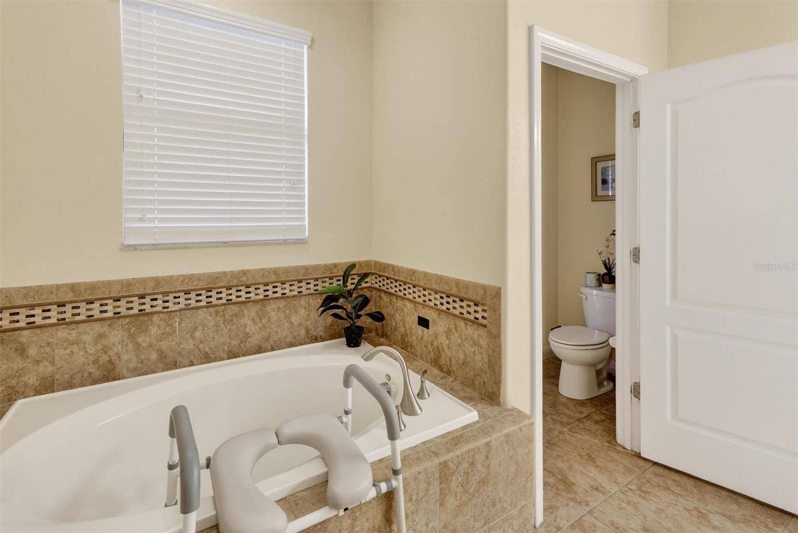 9107 EL CARO LANE, Davenport, FL 33896 9107 EL CARO LANE, Davenport, FL 33896