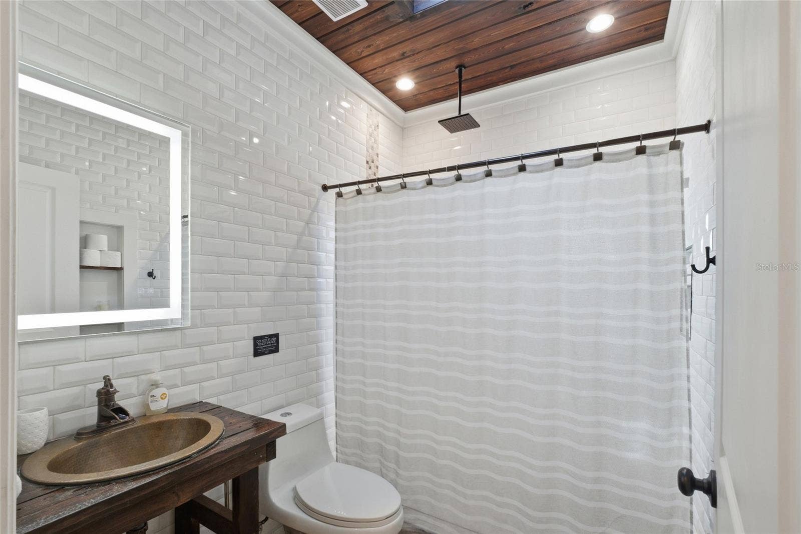 1927 ELAND AVENUE, Winter Park, FL 32789 Guest House - Bathroom
