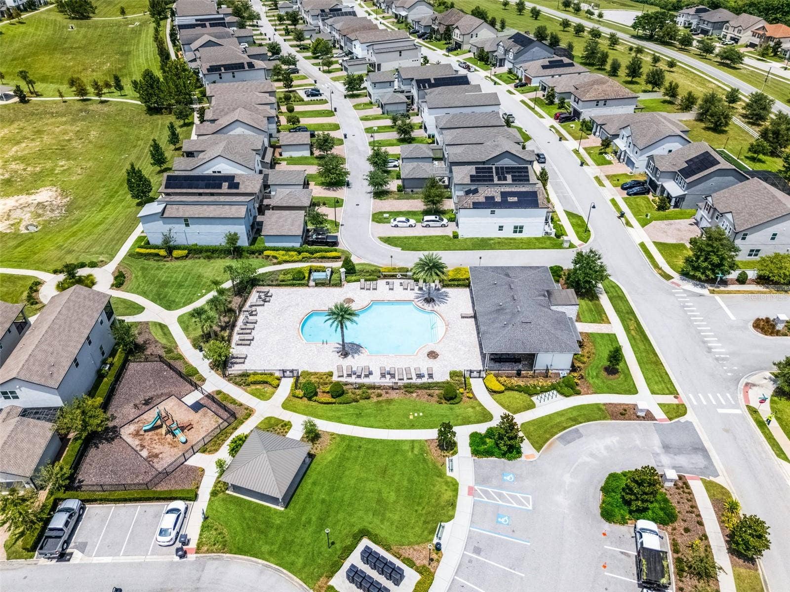 2259 WHITE FEATHER LOOP, Oakland, FL 34787