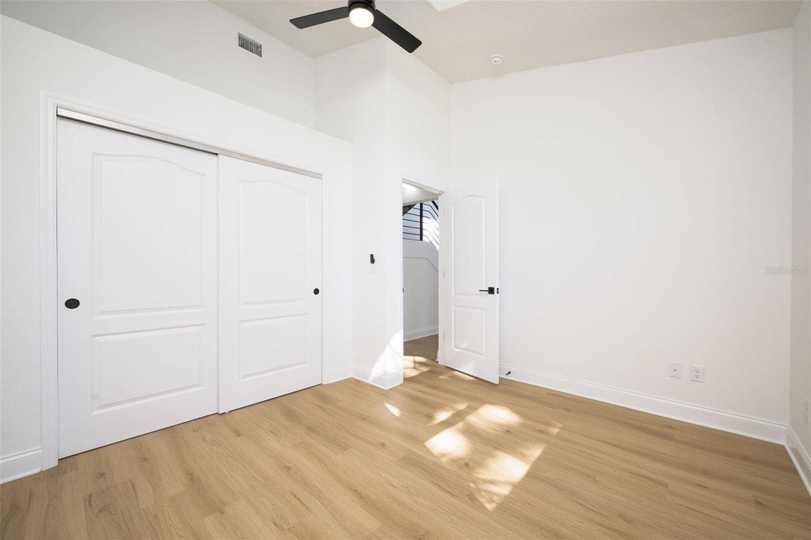 Office/5th bedroom
