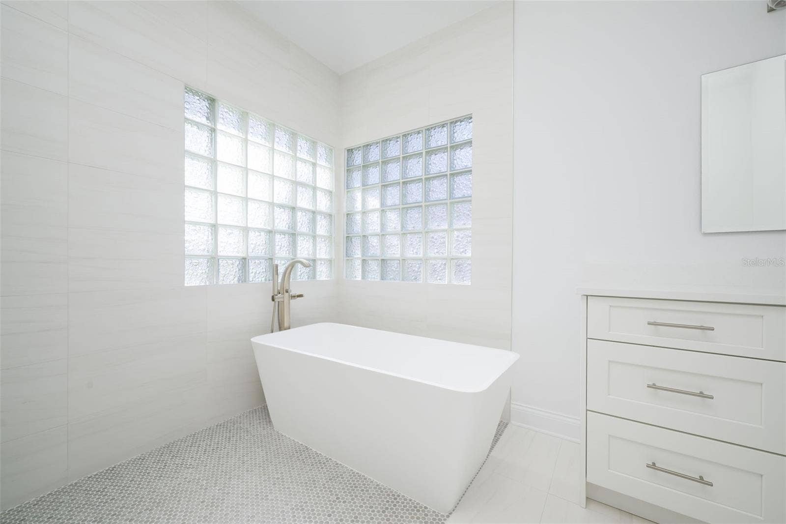 First level Primary Suite Bath.