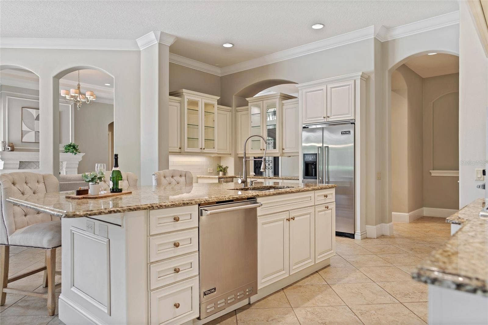 6560 LAKE BURDEN VIEW DRIVE, Windermere, FL 34786 6560 LAKE BURDEN VIEW DRIVE, Windermere, FL 34786
