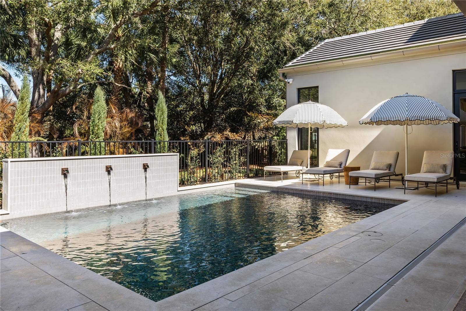 9323 GLADYS GARDEN COURT, Windermere, FL 34786 9323 GLADYS GARDEN COURT, Windermere, FL 34786