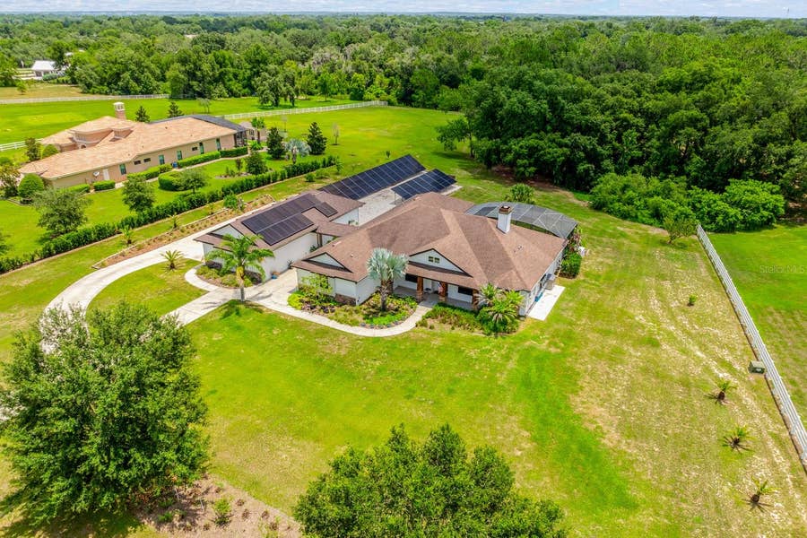 Property photo for 27324 GRAND OAK LANE, Tavares, FL