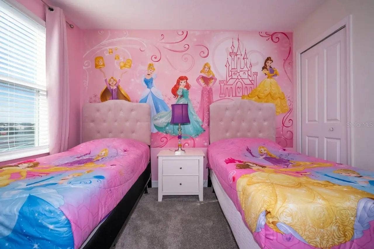 8836 CRUDEN BAY COURT, Davenport, FL 33896 8836 CRUDEN BAY COURT, Davenport, FL 33896