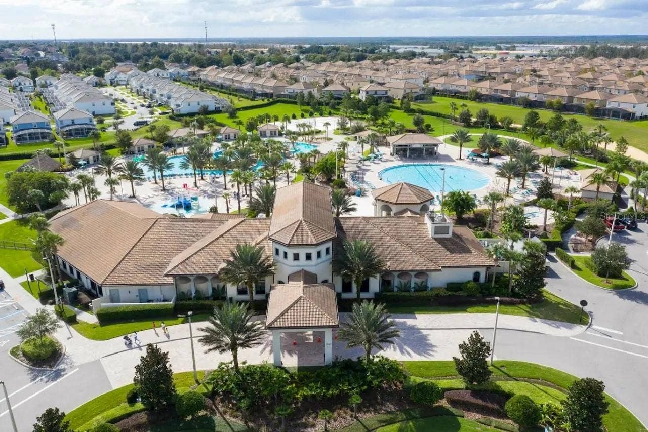 8836 CRUDEN BAY COURT, Davenport, FL 33896 8836 CRUDEN BAY COURT, Davenport, FL 33896
