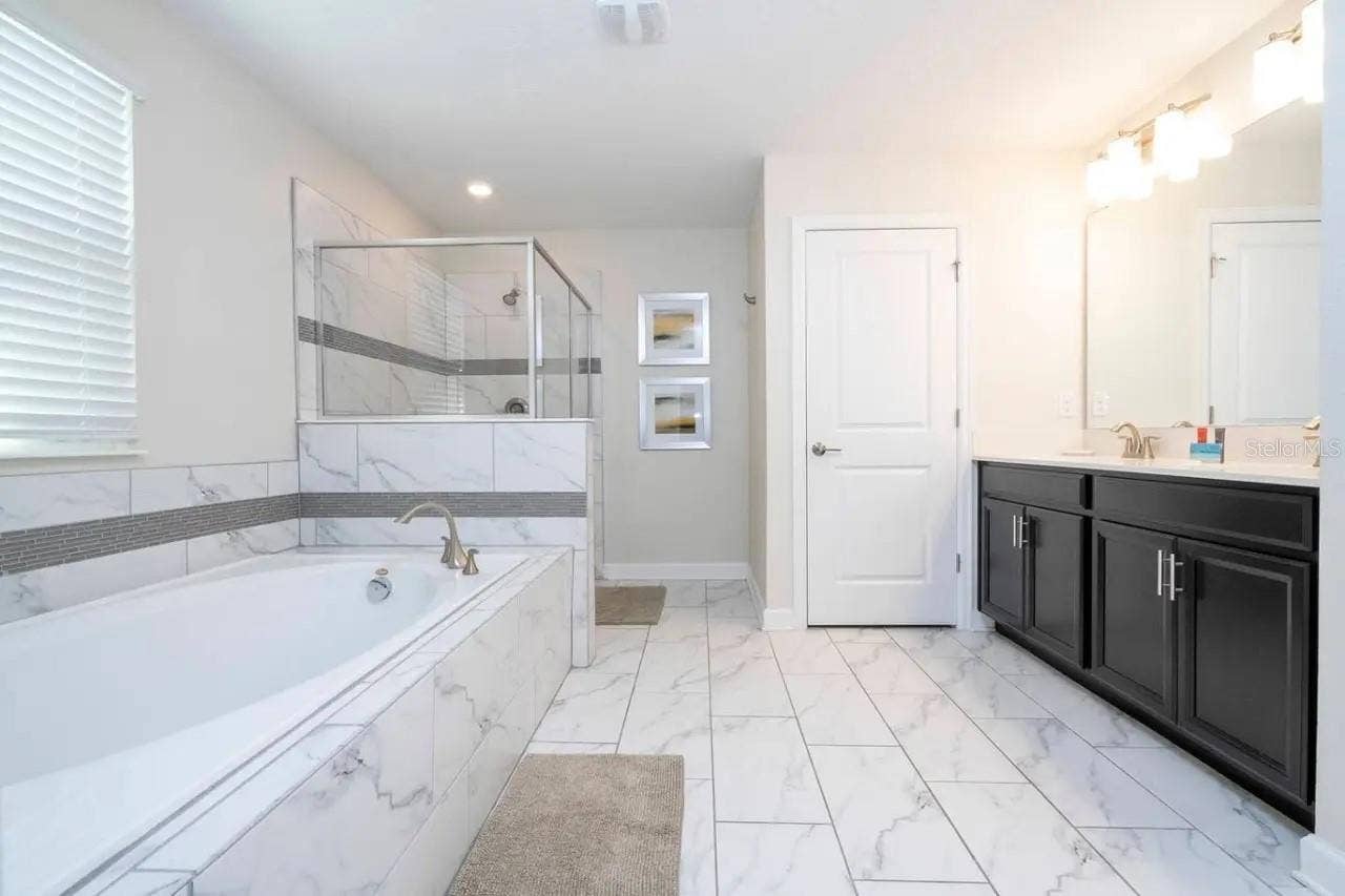 8836 CRUDEN BAY COURT, Davenport, FL 33896 8836 CRUDEN BAY COURT, Davenport, FL 33896