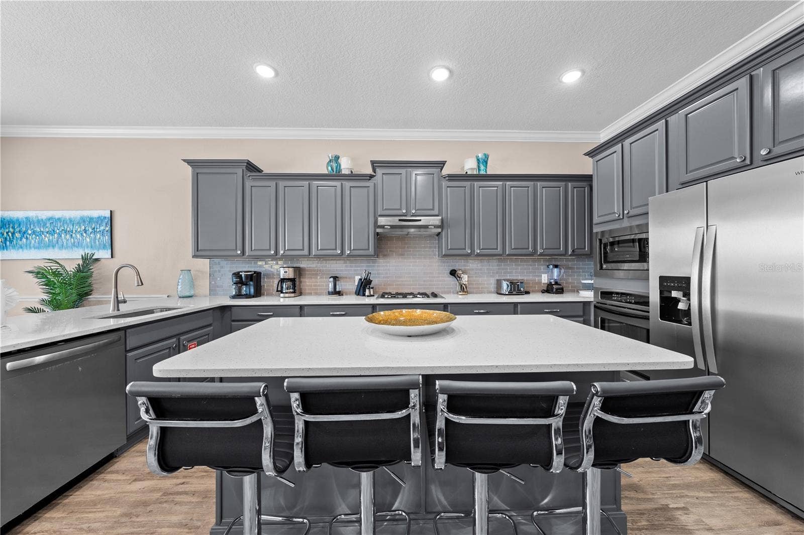 785 GOLDEN BEAR DRIVE, Reunion, FL 34747 breakfast bar/island