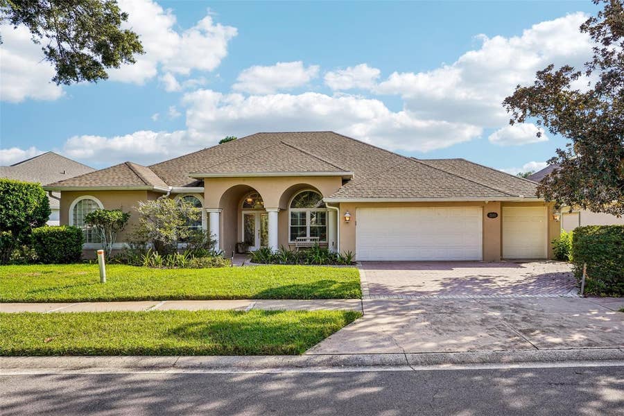 Property photo for 1500 EDGEWATER DRIVE, Mount Dora, FL