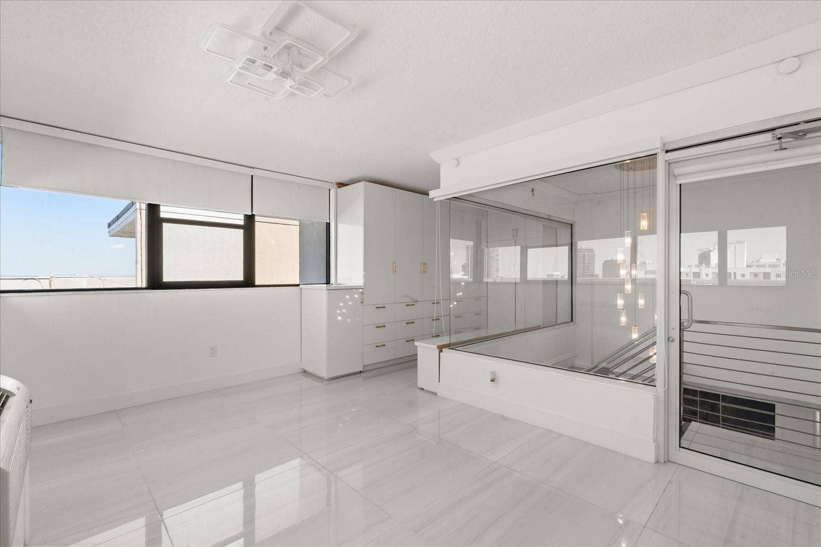 530 E CENTRAL BLVD, #1901, Orlando, FL 32801 530 E CENTRAL BLVD, #1901, Orlando, FL 32801