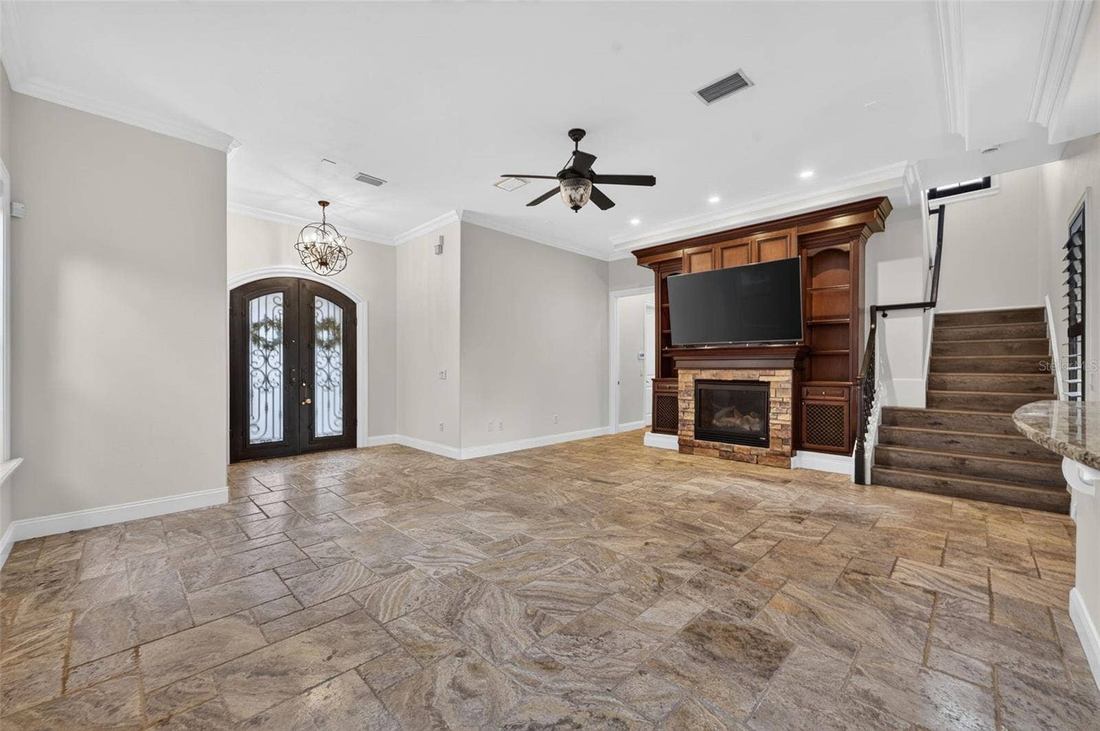 1570 PALMER AVENUE, Winter Park, FL 32789 Livingroom looking back at the front door