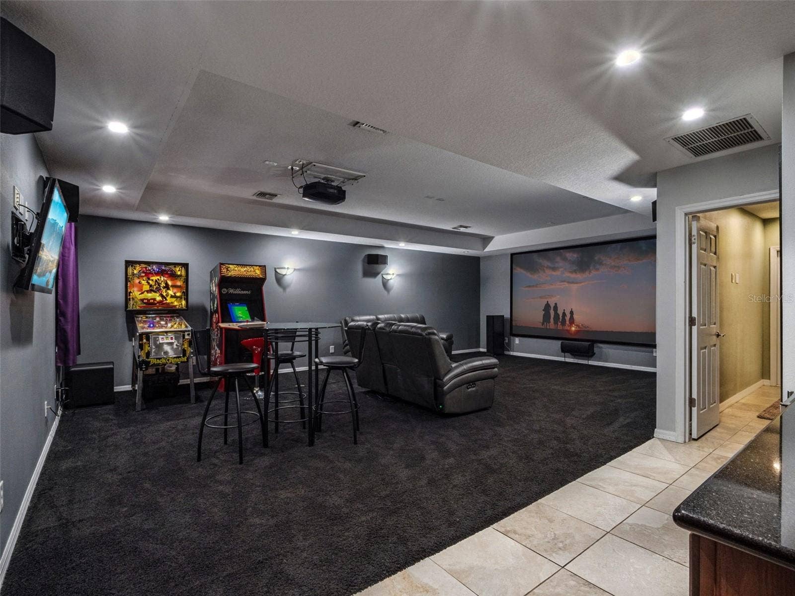5314 SHADYWOOD LANE, Orlando, FL 32819 Custom Luxury Theater