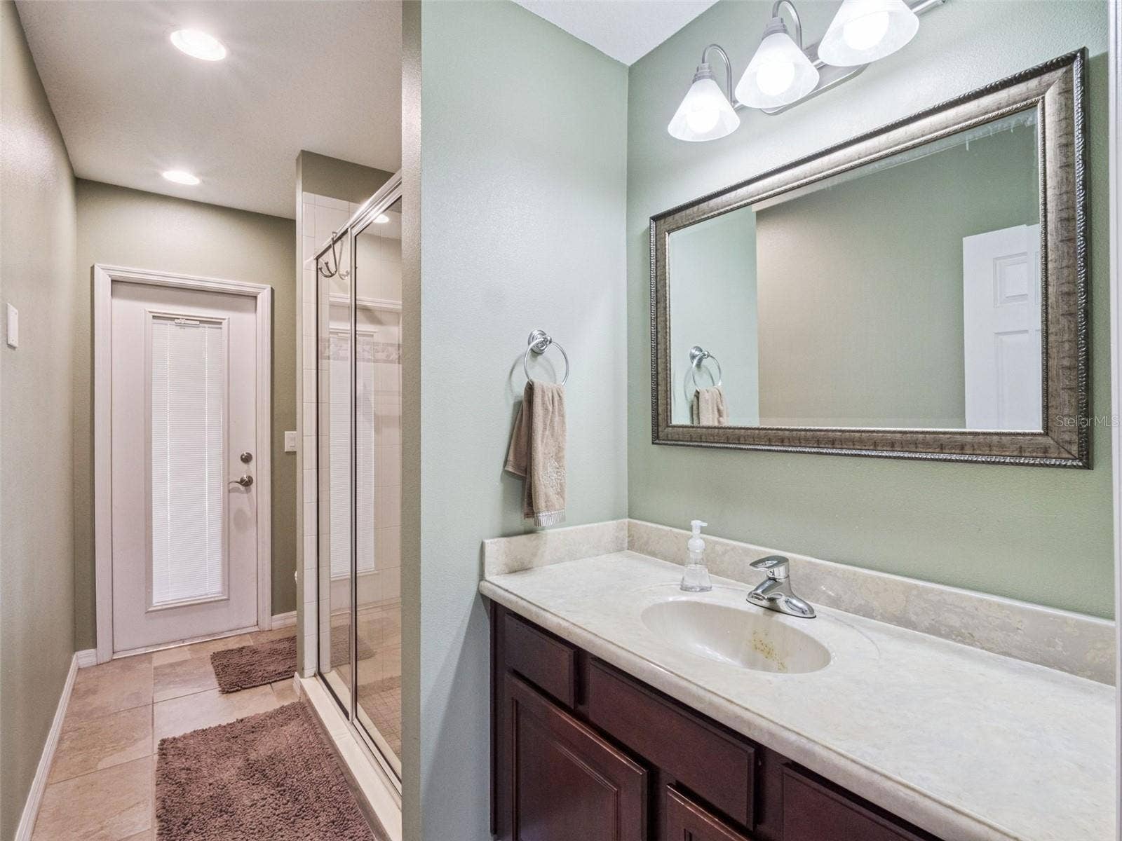 5314 SHADYWOOD LANE, Orlando, FL 32819 Theater Bathroom