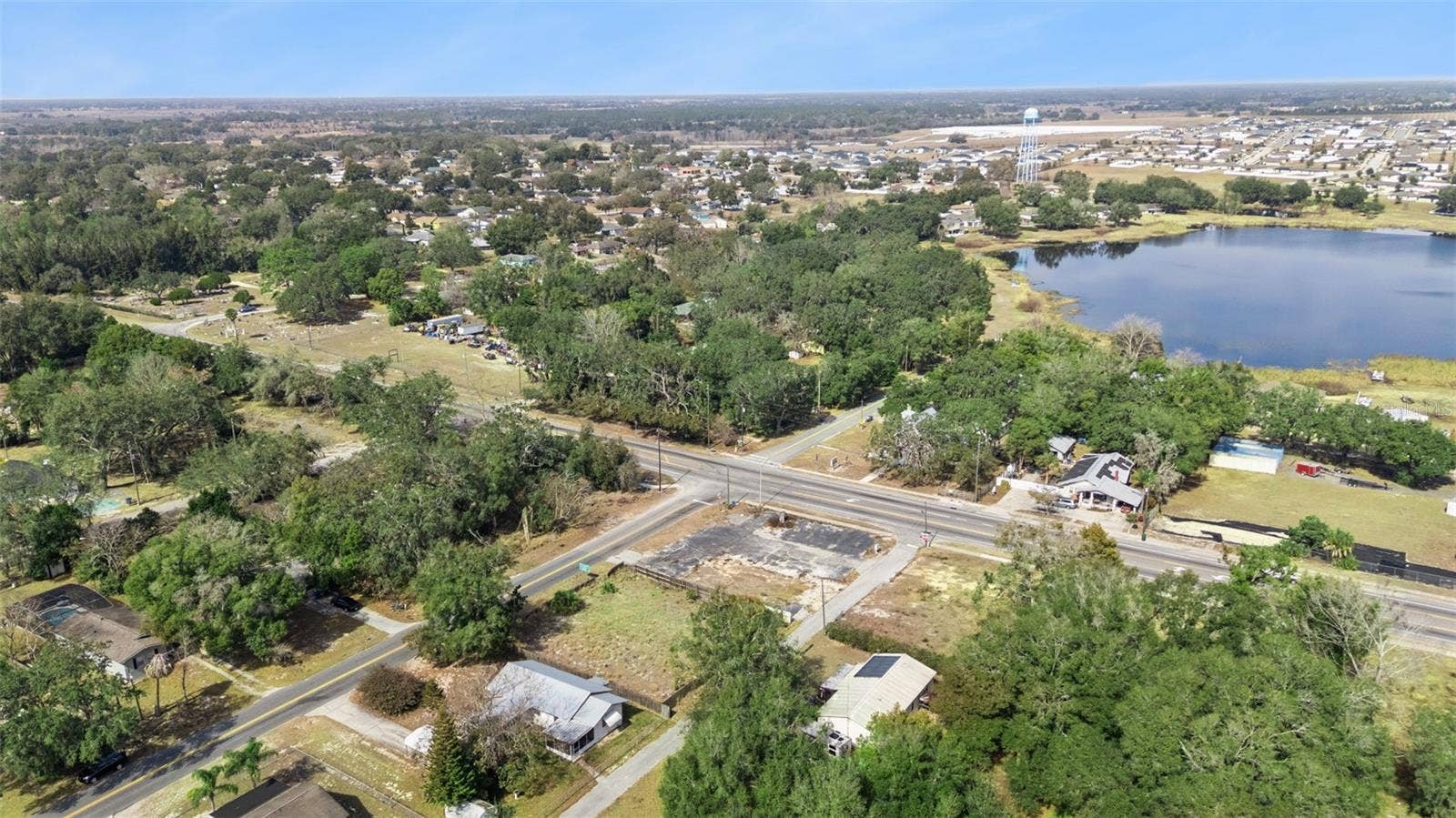 331 W MYERS BOULEVARD, Mascotte, FL 34753 331 W MYERS BOULEVARD, Mascotte, FL 34753