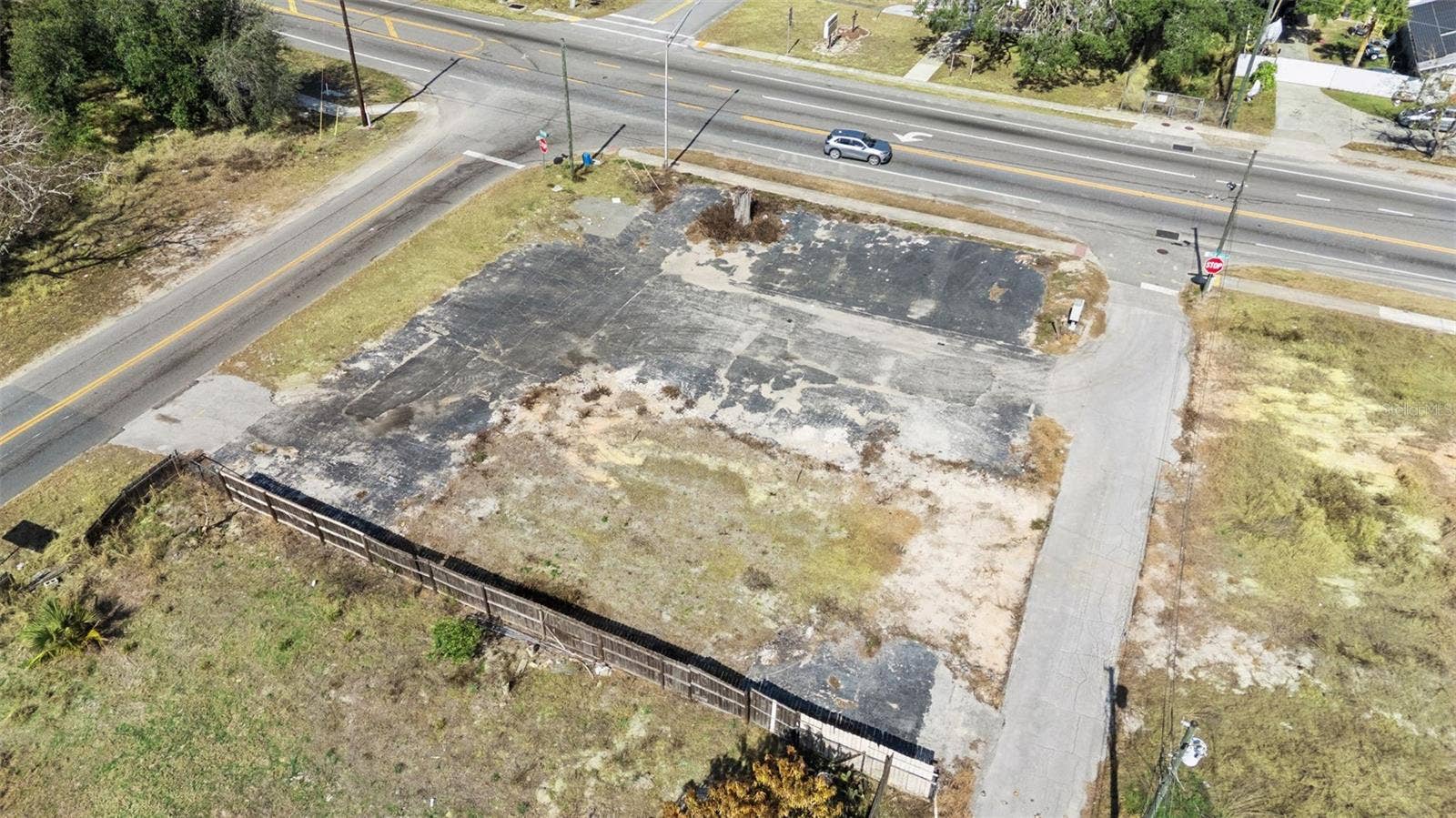 331 W MYERS BOULEVARD, Mascotte, FL 34753 331 W MYERS BOULEVARD, Mascotte, FL 34753