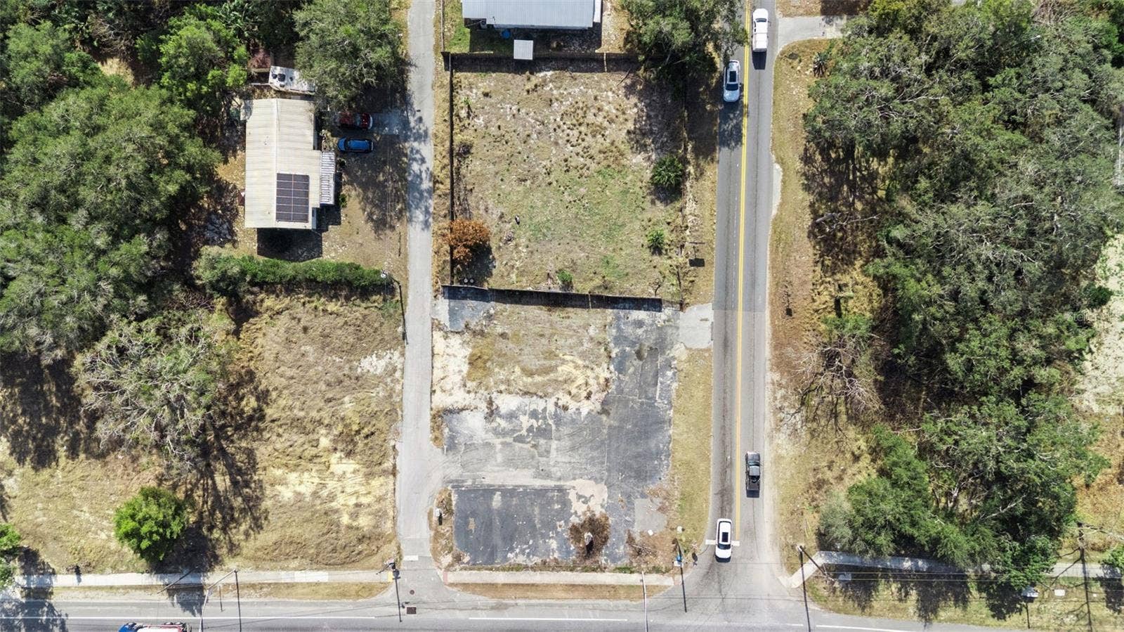 331 W MYERS BOULEVARD, Mascotte, FL 34753 331 W MYERS BOULEVARD, Mascotte, FL 34753