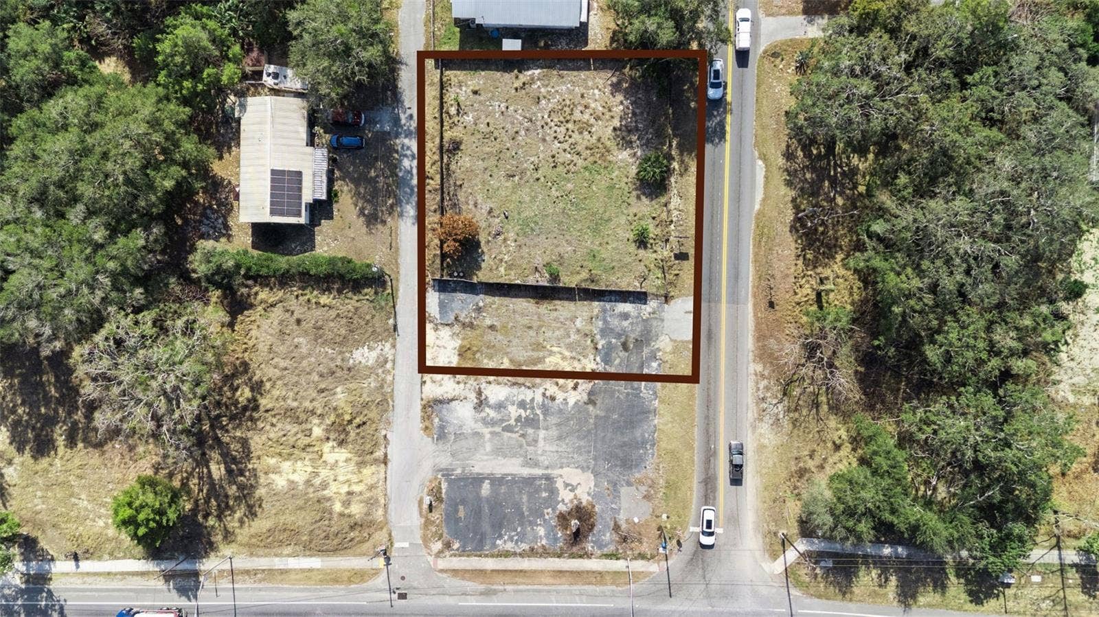 331 W MYERS BOULEVARD, Mascotte, FL 34753 331 W MYERS BOULEVARD, Mascotte, FL 34753