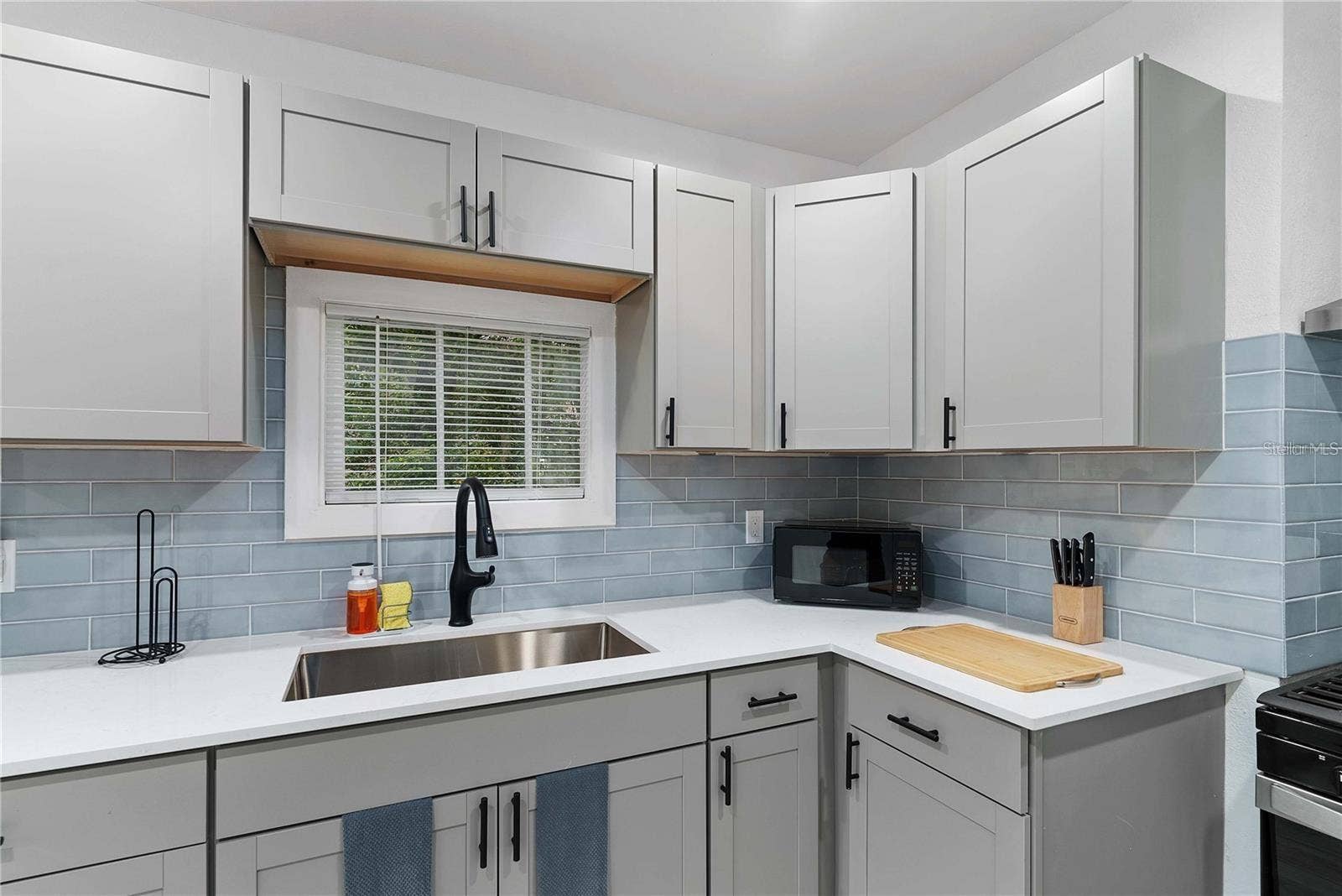 412 E HARWOOD STREET, Orlando, FL 32803 412 E HARWOOD STREET, Orlando, FL 32803
