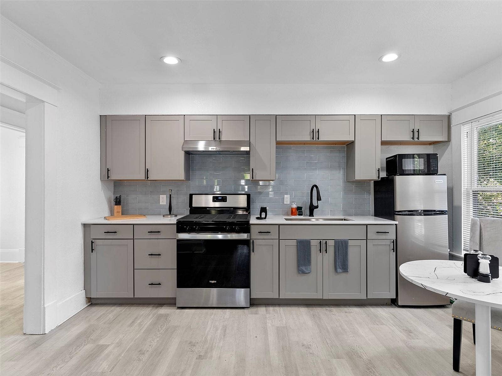 412 E HARWOOD STREET, Orlando, FL 32803 412 E HARWOOD STREET, Orlando, FL 32803