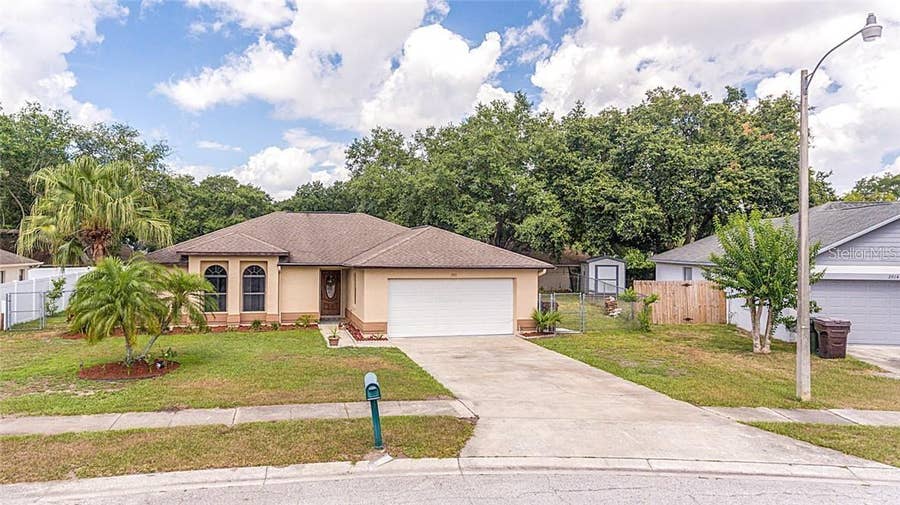 Property photo for 2910 VIENNA LANE, Kissimmee, FL