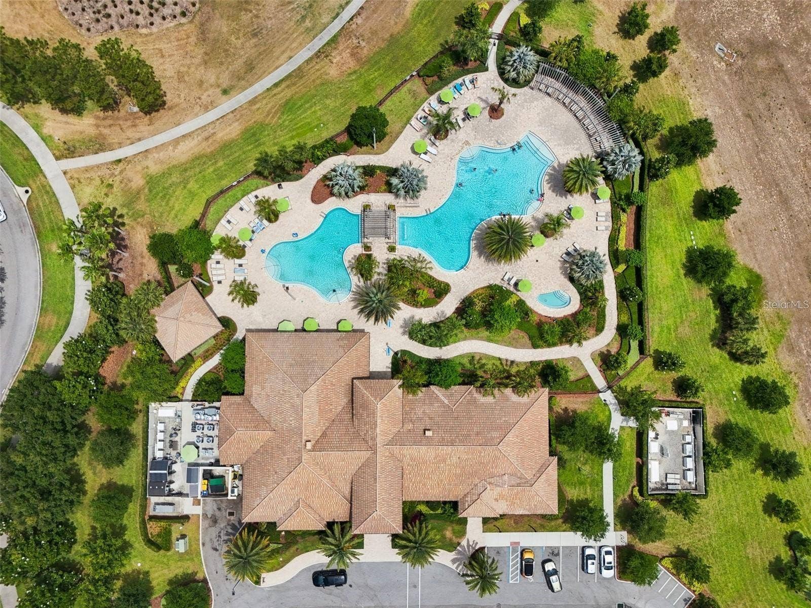 1301 GLENEAGLES LANE, Davenport, FL 33896 The Plaza - an exclusive clubhouse for Country Club owners