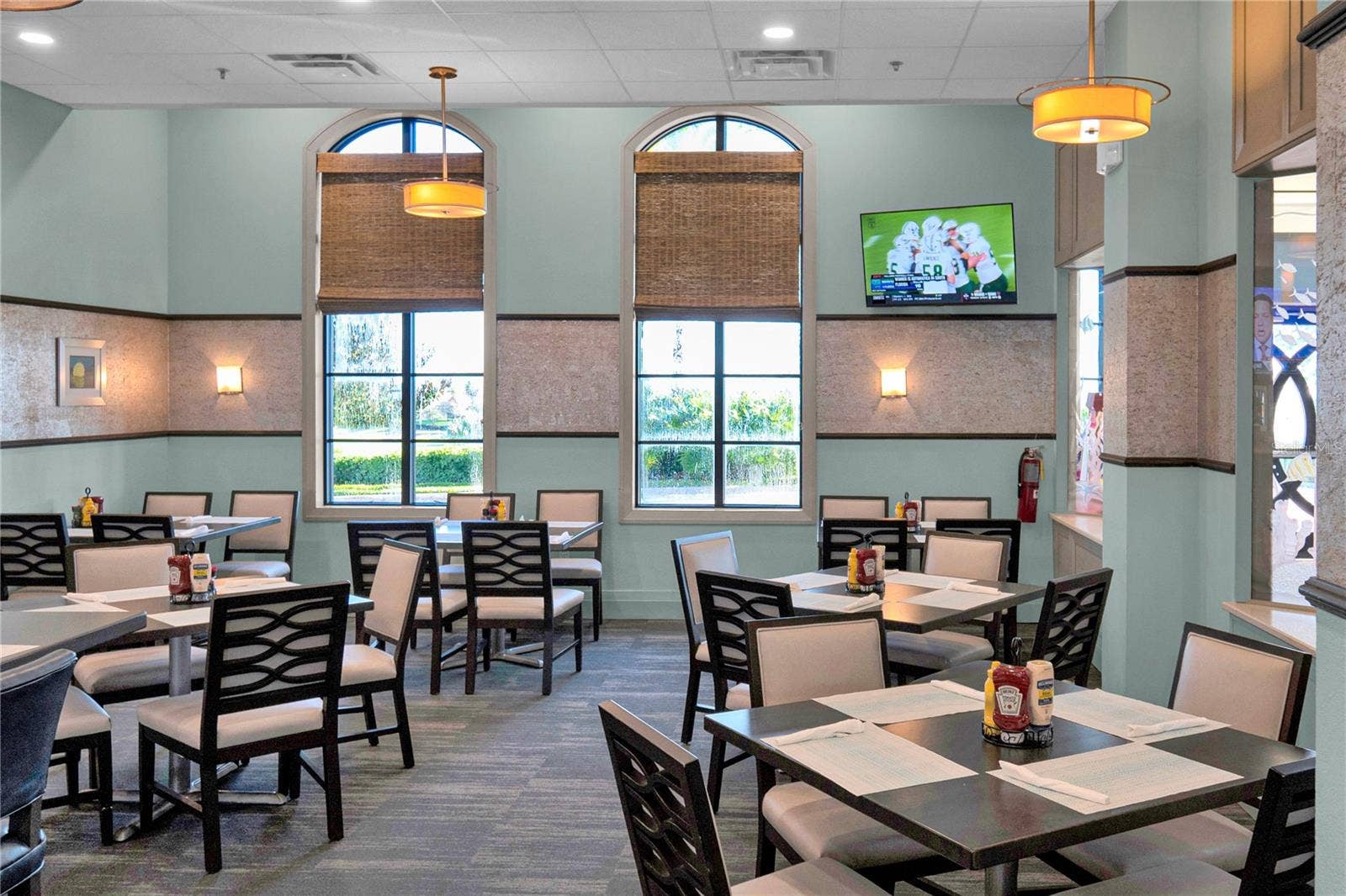 1301 GLENEAGLES LANE, Davenport, FL 33896 The Oasis Club restaurant