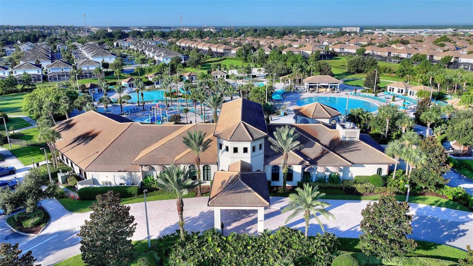 1301 GLENEAGLES LANE, Davenport, FL 33896 Oasis Club
