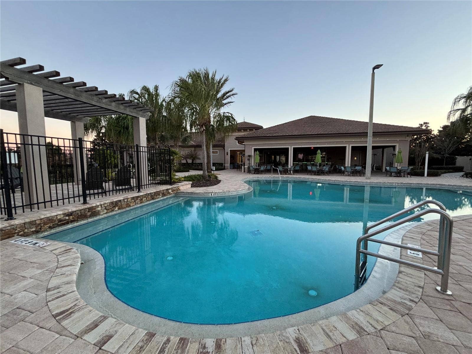 1301 GLENEAGLES LANE, Davenport, FL 33896 The Plaza- upper pool