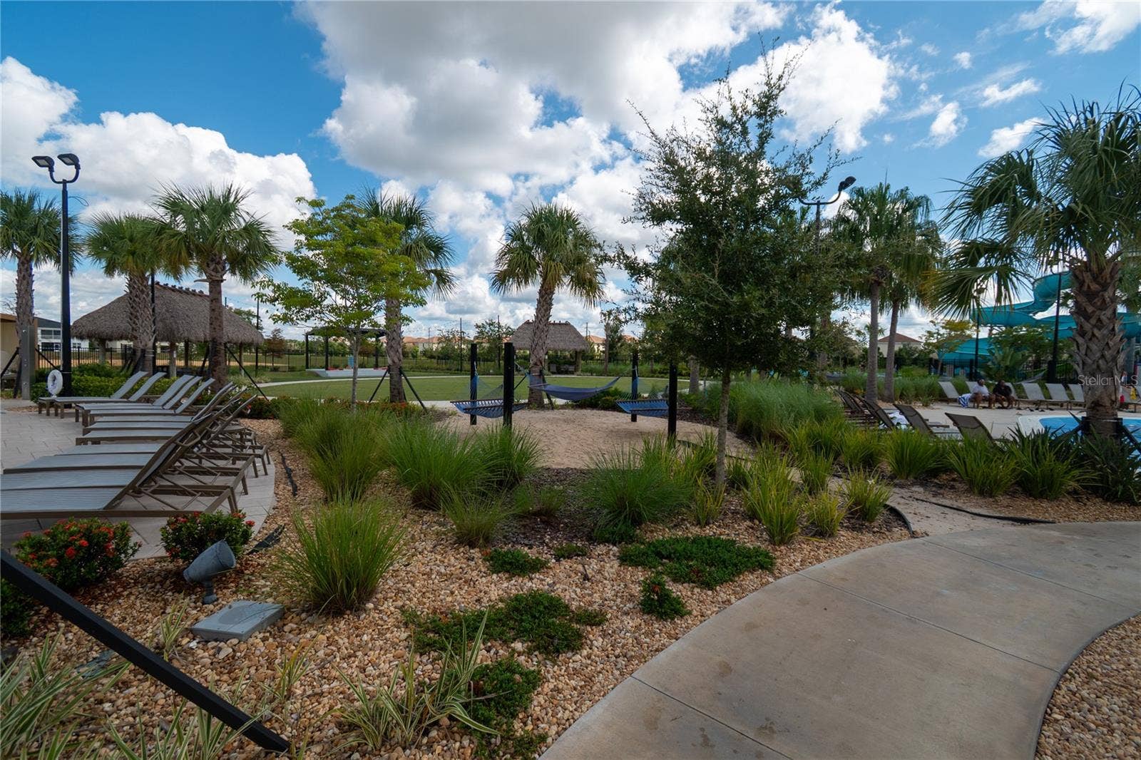 1301 GLENEAGLES LANE, Davenport, FL 33896 The Island loungers and hammocks