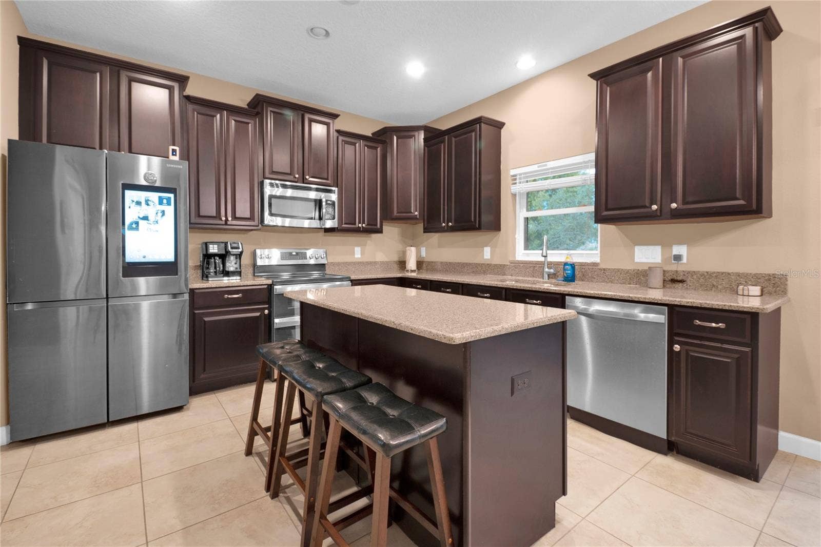 1301 GLENEAGLES LANE, Davenport, FL 33896 Kitchen