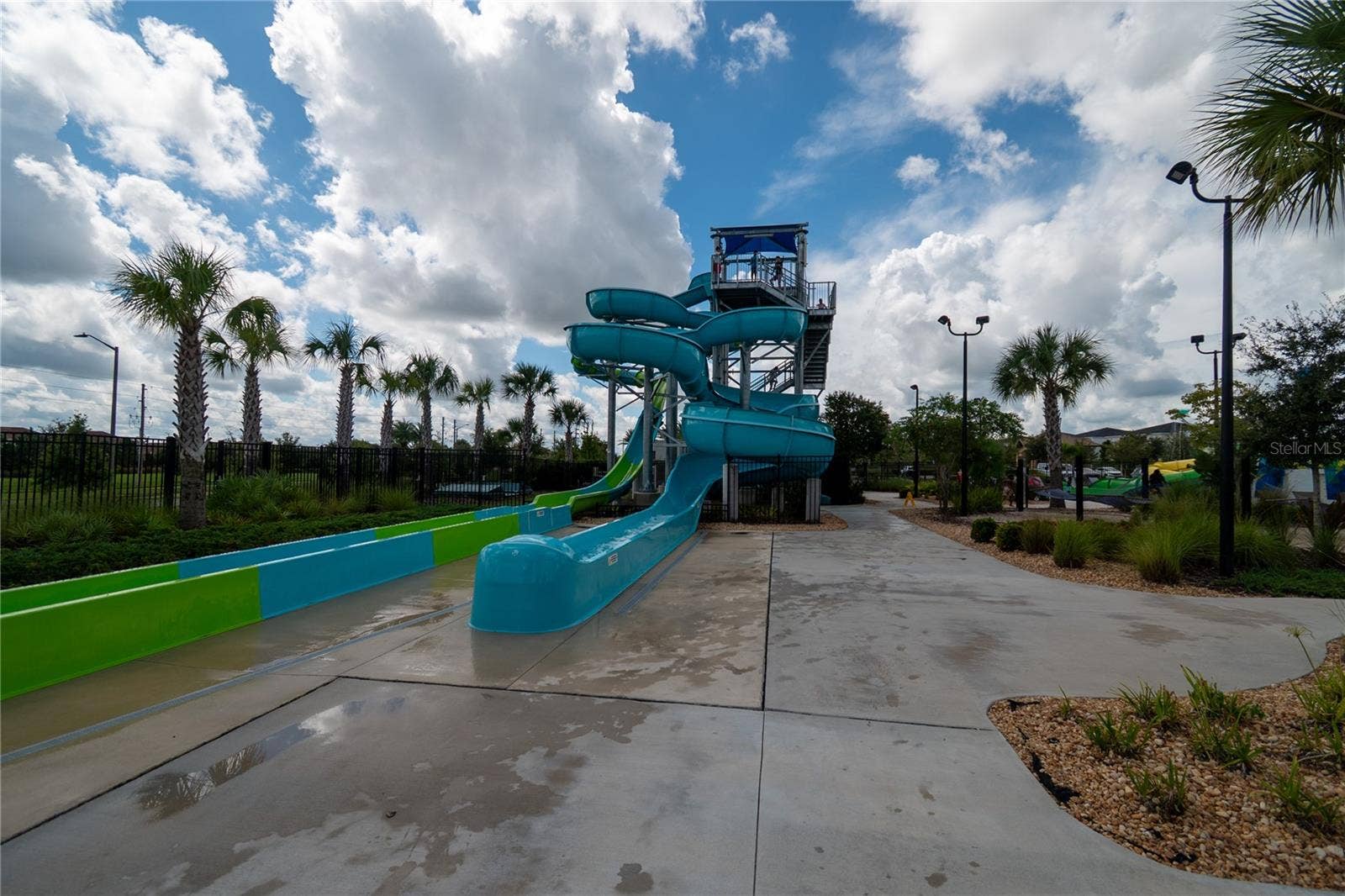 1301 GLENEAGLES LANE, Davenport, FL 33896 The Island water slides