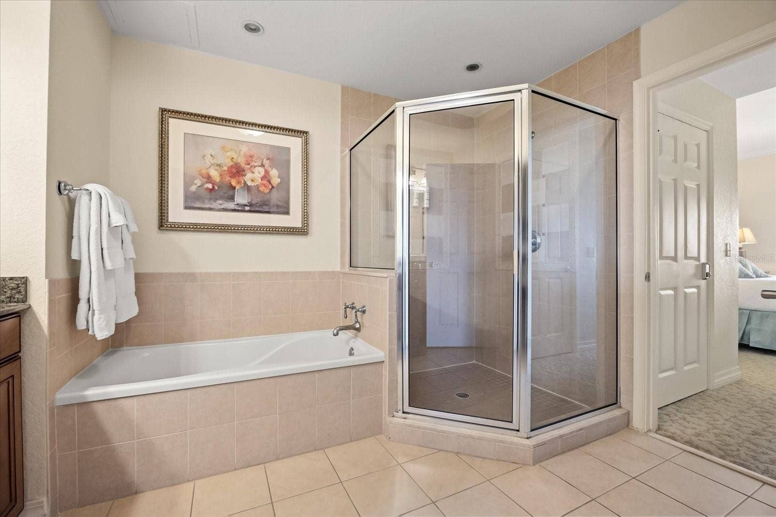 1114 SUNSET VIEW CIRCLE, #402, Reunion, FL 34747 1114 SUNSET VIEW CIRCLE, #402, Reunion, FL 34747