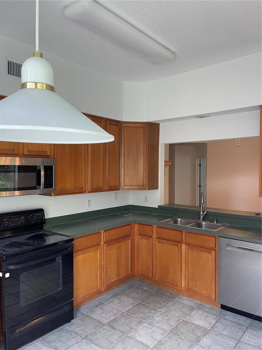 7617 BAY PORT ROAD, #57, Orlando, FL 32819 7617 BAY PORT ROAD, #57, Orlando, FL 32819
