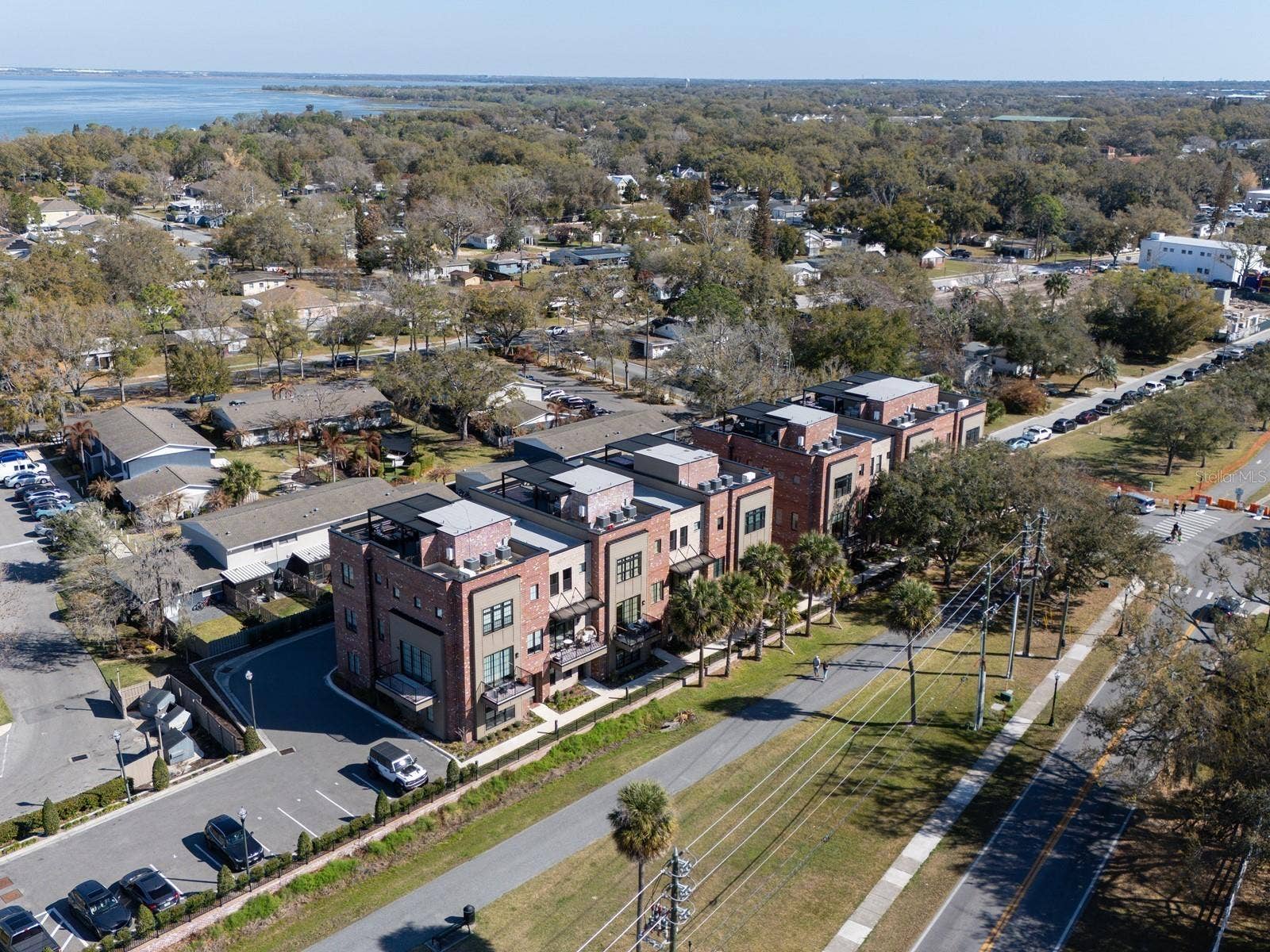 64 N PARK AVENUE, Winter Garden, FL 34787 64 N PARK AVENUE, Winter Garden, FL 34787