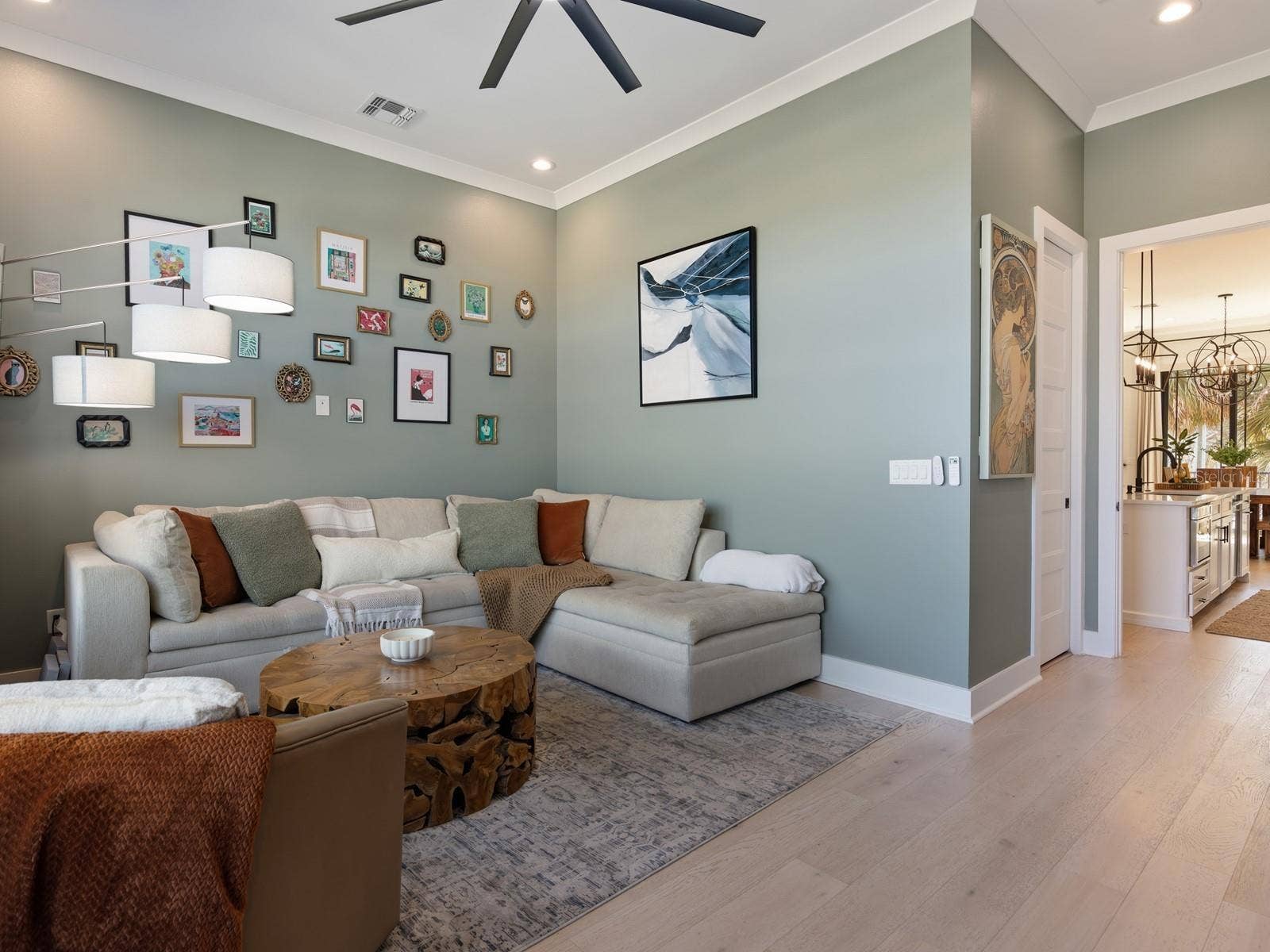 64 N PARK AVENUE, Winter Garden, FL 34787 64 N PARK AVENUE, Winter Garden, FL 34787