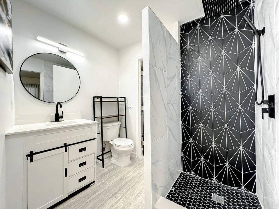 1829 HOLLENBECK DRIVE, Orlando, FL 32806