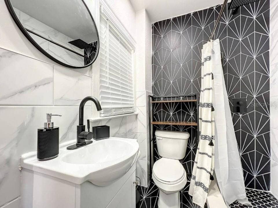1829 HOLLENBECK DRIVE, Orlando, FL 32806