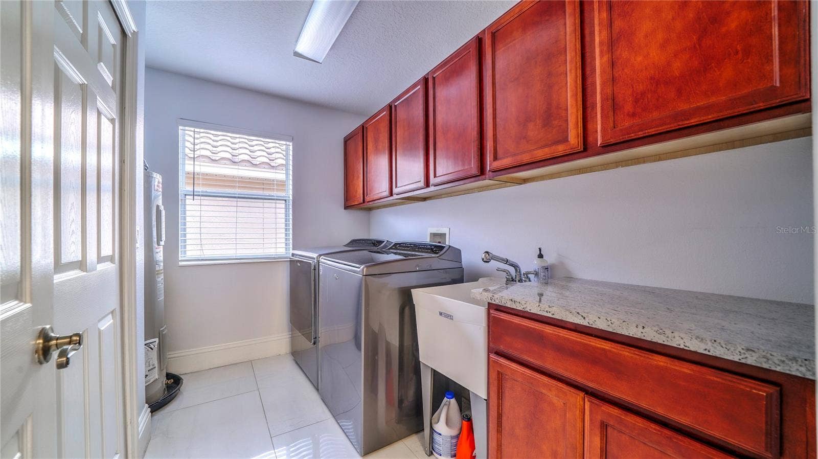 6956 LUCCA STREET, Orlando, FL 32819 6956 LUCCA STREET, Orlando, FL 32819