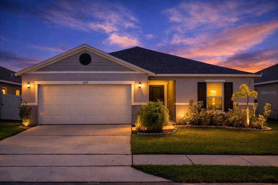 Property photo for 1429 MATTIE POINTE LANE, Auburndale, FL