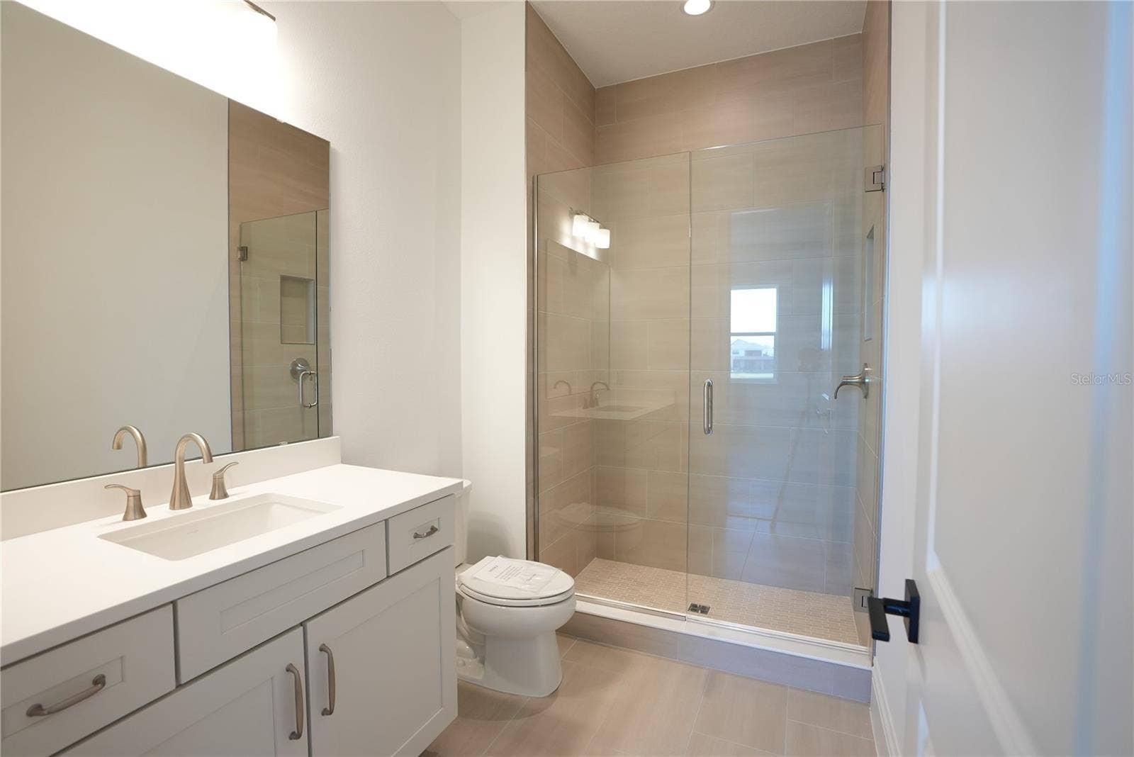 9760 LAUREL BERRY DRIVE, Orlando, FL 32827 9760 LAUREL BERRY DRIVE, Orlando, FL 32827