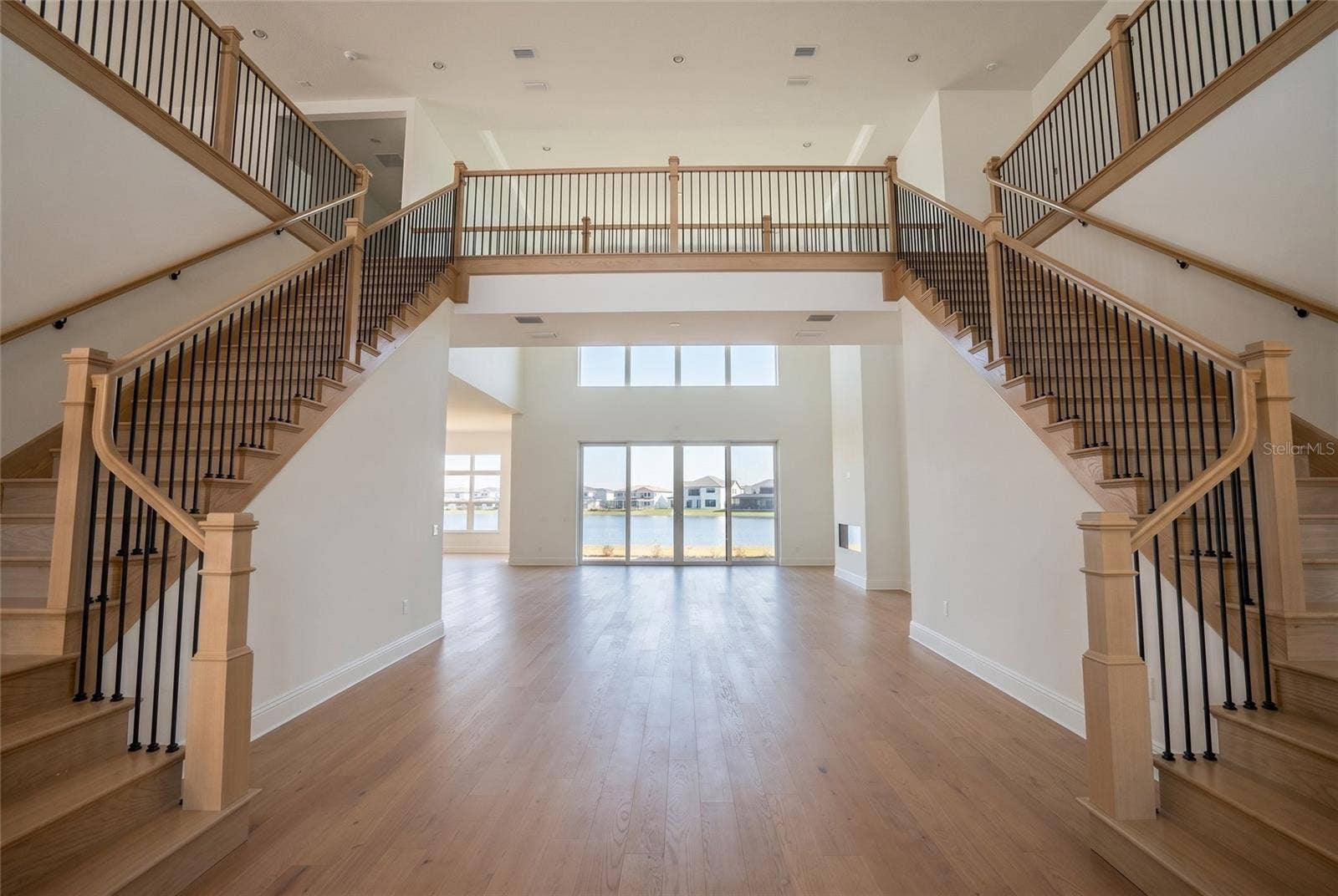 9760 LAUREL BERRY DRIVE, Orlando, FL 32827 9760 LAUREL BERRY DRIVE, Orlando, FL 32827
