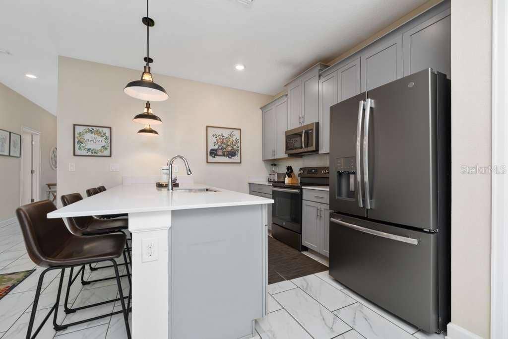 8999 CABOT CLIFFS DRIVE, Davenport, FL 33896 8999 CABOT CLIFFS DRIVE, Davenport, FL 33896