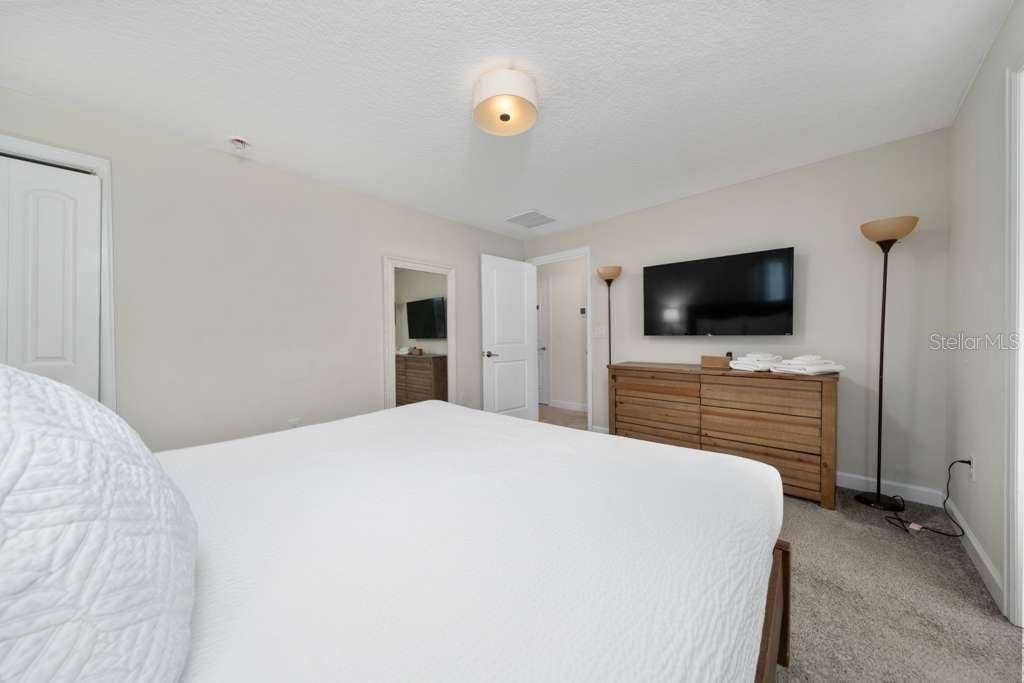 8999 CABOT CLIFFS DRIVE, Davenport, FL 33896 8999 CABOT CLIFFS DRIVE, Davenport, FL 33896