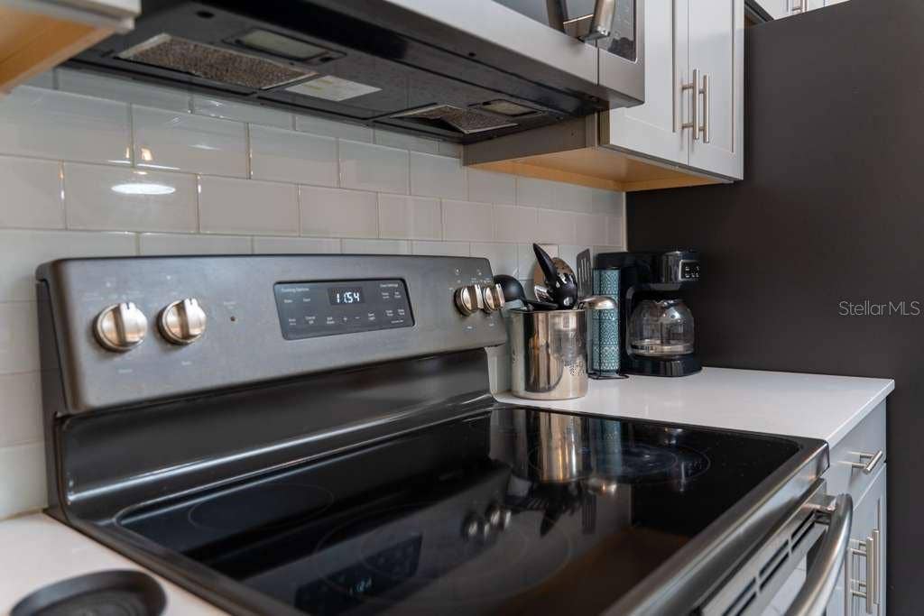 8999 CABOT CLIFFS DRIVE, Davenport, FL 33896 8999 CABOT CLIFFS DRIVE, Davenport, FL 33896